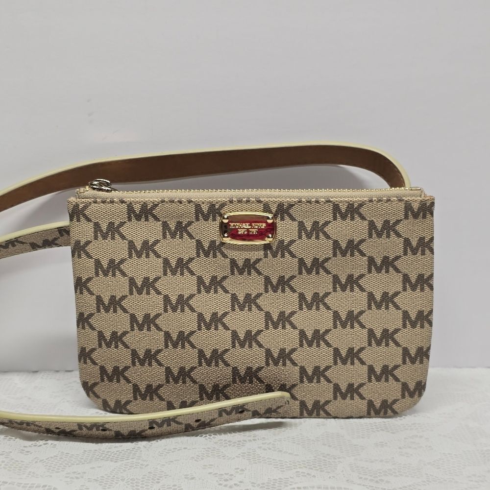 Michael Kors Signature Logo Biege Fanny Pack Waist Boho Bag